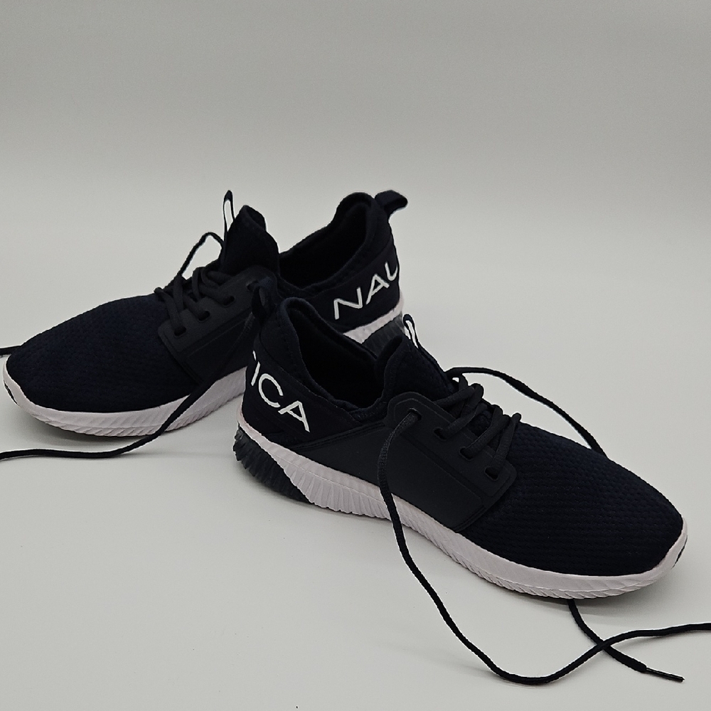 Nautica Men's Navy Blue Logo Mesh Lace-Up Sneakers Size 11